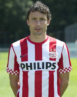 阎菁则是在 阎菁则是在